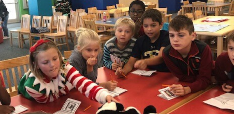 Students attempt to match lemurs to the vocalizations that they make